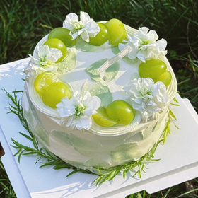 【伯牙绝弦】青提和鲜花带来清新-水果夹心生日蛋糕