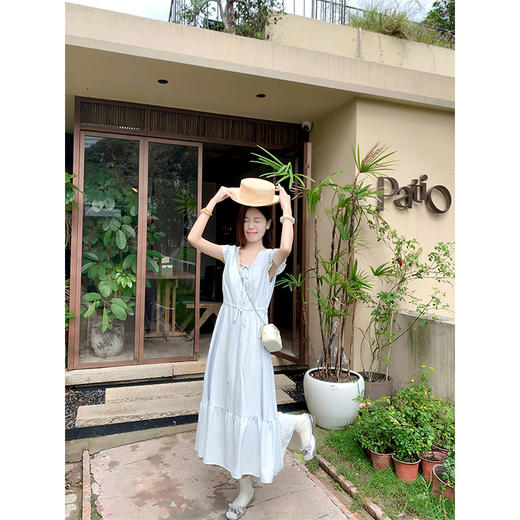 <曾小咸推荐>法式气质蓝色小飞袖连衣裙 商品图3