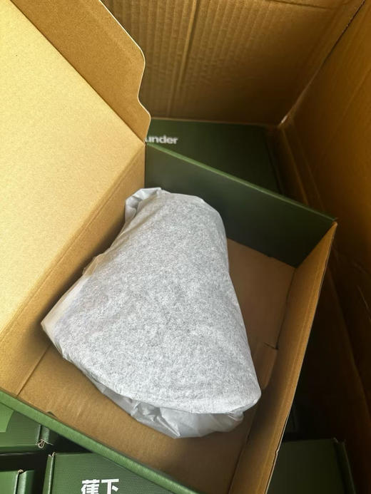 正品蕉下「蛋卷帽」随行防护，UPF50+全脸防晒，紫外线？根本追不上你！防晒力不止UPF50+
紫外线阻隔率≥99.9%
黑白两个色，官网150 商品图5