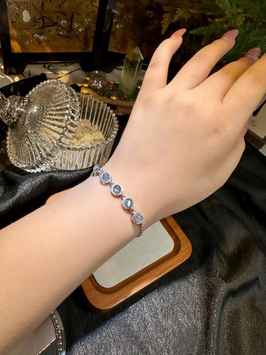 NU40-灰月光蛋面手链（LD） 商品图1