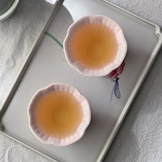 「景德镇玉泥樱粉釉花口喇叭杯」小号陶瓷家用白瓷高温颜色釉品茗杯 商品图2