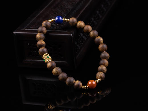 XY0339沉香+南红青金石手串 商品图1