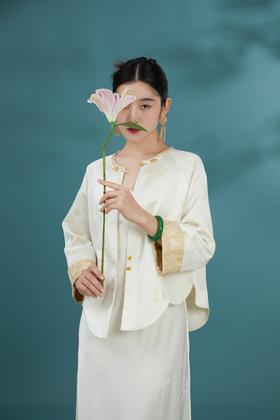 荷言GL 绮瑶 织金蝴蝶提花新中式上衣羊毛混纺手工钉珠树叶盘扣