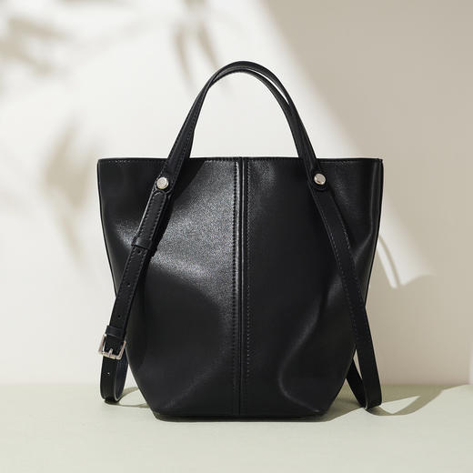 【预售3天】2025单肩包高级感轻奢暗黑单肩水桶包MJ8531 商品图1