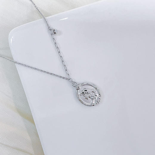 【限时8.8折】【线上铂金馆】PT950 铂金实心AB调节海洋明珠人鱼公主牌套链(PTTL00081)预售产品下单后不退款不退货不换货不补差价) 商品图1