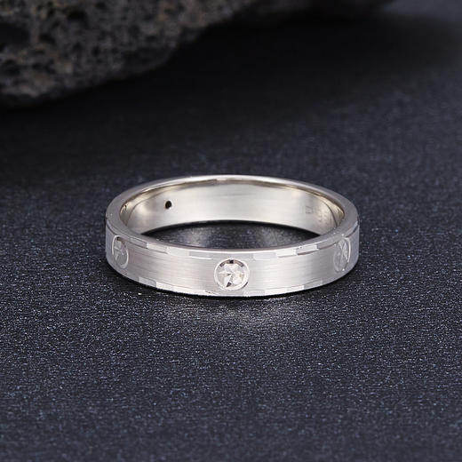 【限时8.8折】【线上铂金馆】PT950 【国际铂金协会】铂金拉丝螺丝纹固口圈戒(BJZ00002)预售产品下单后不退款不退货不换货不补差价) 商品图1