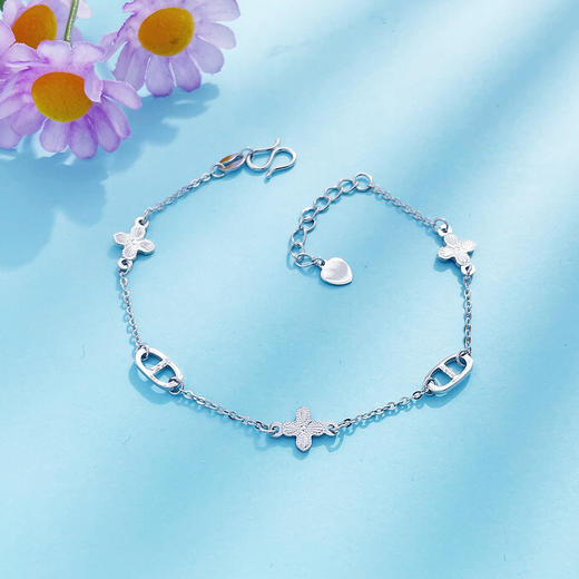 【限时8.8折】【线上铂金馆】PT950 【精品】铂金镂空CNC猪鼻子幸运四叶草间款调节手链(BFPTSL00013)预售产品下单后不退款不退货不换货不补差价) 商品图1