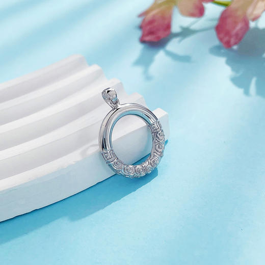 【限时8.8折】【线上铂金馆】PT950 #平安 #复古风 铂金实心如意祥云纹平安扣吊坠卷草纹吊坠(PTDZ00005-2)预售产品下单后不退款不退货不换货不补差价) 商品图1