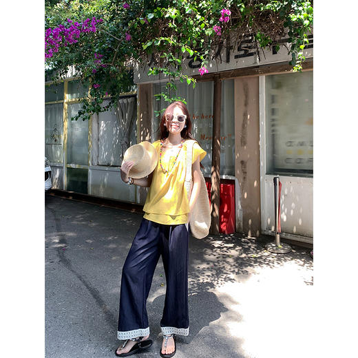 <曾小咸推荐>现货秒杀！韩系小飞袖后开叉短袖衬衫 日常149.99 立减80 秒杀69.99！ 商品图4