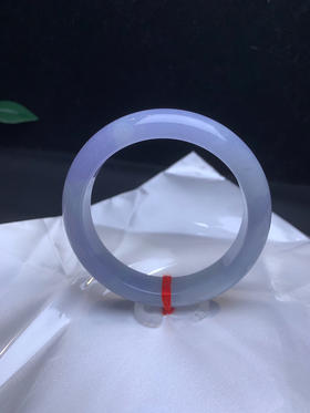 620064，56冰底紫罗兰正圈，一大截浓紫底。润润的，干净清爽