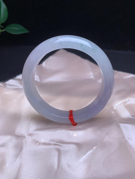 620062，52.8冰紫正圈手镯，冰底，一截粉紫底，一截还飘了一点点花色，纯净清新 商品图2