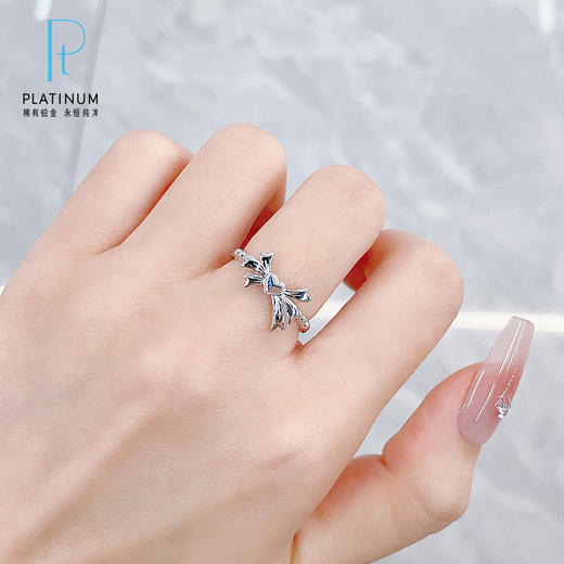 【限时8.8折】【线上铂金馆】PT950 #时尚联盟 #怦然心动 #在逃公主 【国际铂金协会 精品】铂金实心爱心蝴蝶结活口戒指女戒(BJZ00262)预售产品下单后不退款不退货不换货不补差价) 商品图0