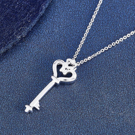 【限时8.8折】【线上铂金馆】PT950 #皇冠 【国际铂金协会】铂金爱心皇冠权杖钥匙吊坠（不含链）(BDZ00101)预售产品下单后不退款不退货不换货不补差价) 商品图3