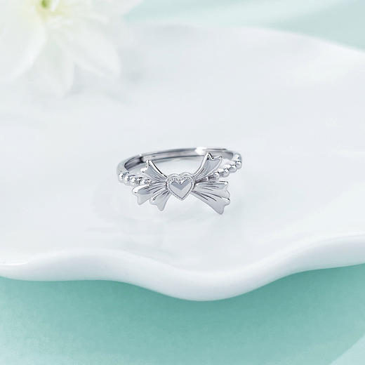 【限时8.8折】【线上铂金馆】PT950 #时尚联盟 #怦然心动 #在逃公主 【国际铂金协会 精品】铂金实心爱心蝴蝶结活口戒指女戒(BJZ00262)预售产品下单后不退款不退货不换货不补差价) 商品图2