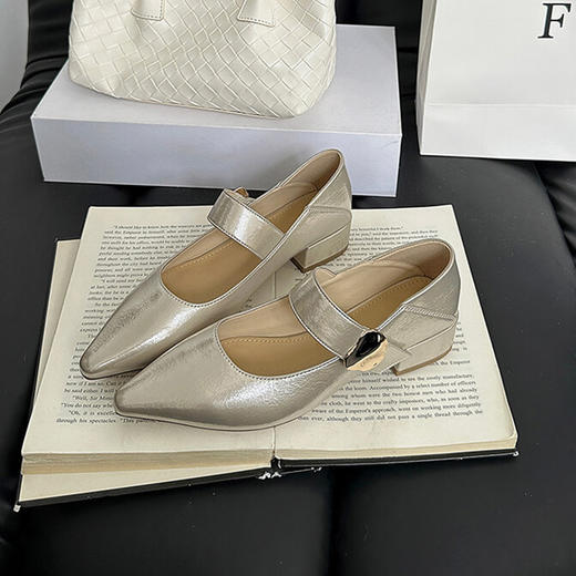 纪念日百货法式软皮复古一字带气质单鞋（LH)（LD）163044972 商品图0