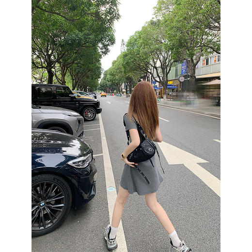 【129元任选2件】现货！假两件蕾丝花边连衣裙 商品图4