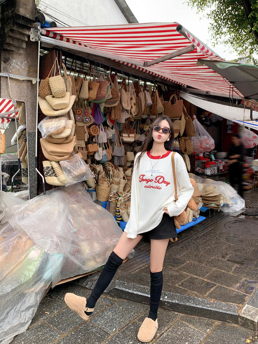 <曾小咸推荐>现货秒杀 ！微信超特价！2色字母绣花加绒T恤 日常139.99 立减60 秒杀79.99！！ 商品图8