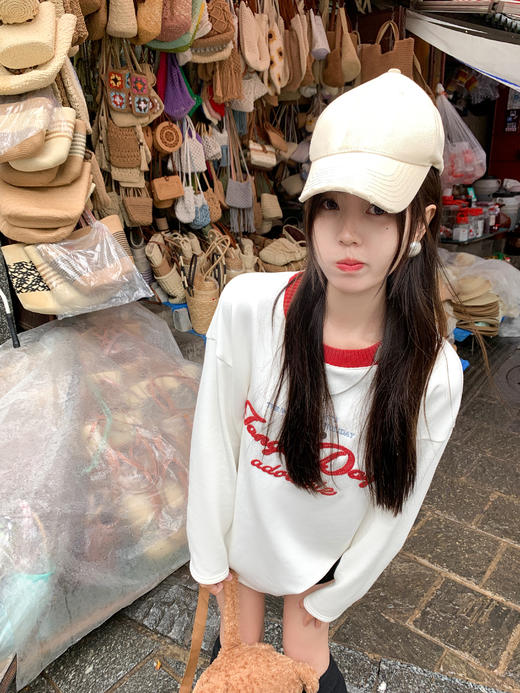 <曾小咸推荐>现货秒杀 ！微信超特价！2色字母绣花加绒T恤 日常139.99 立减60 秒杀79.99！！ 商品图13