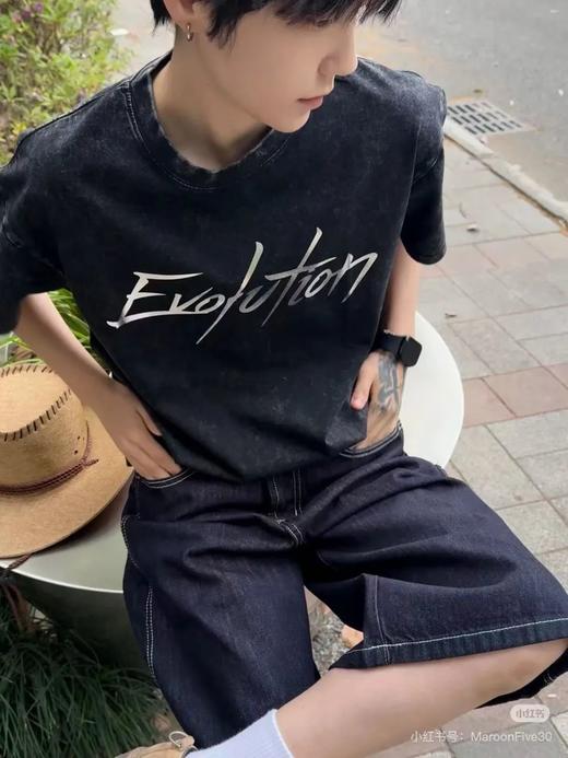 谢霆锋演唱会同款镭辐射烫金印花字母重工洗水短袖T恤 商品图1