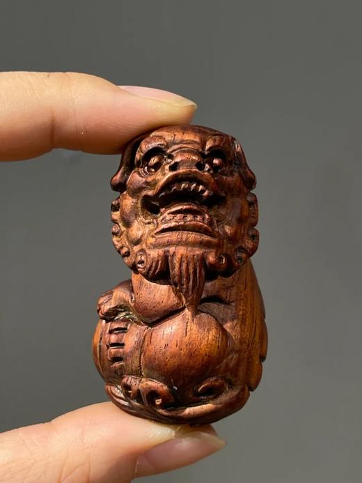 黄花梨木雕绣球瑞狮吊坠，顺丰包邮 商品图1
