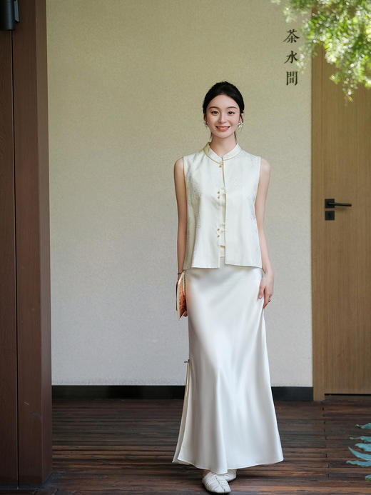 盛唐婧 |真丝花罗芳蝶对襟马甲-白色 商品图1