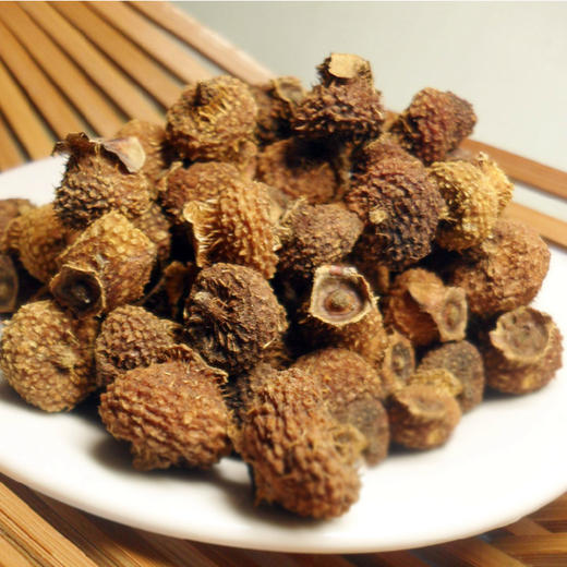 水果熊猫  有机刺梨干果 3包装*105g  高原精华·营养报表：精选云贵高原优质刺梨，维C含量是橙子的50倍！果肉厚实有嚼劲，酸酸甜甜唤醒味蕾！ 商品图1