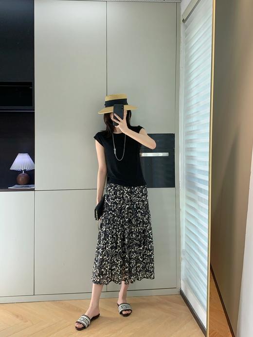 🔥「小飞袖的减法美学」意大利进口莱赛尔天丝  ▫5°微翘飞袖｜藏住手臂肉感 抬手都是纸片人线条 ❗ 商品图9