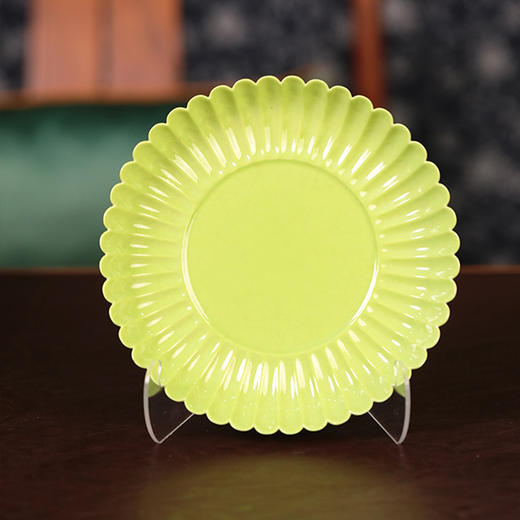 倚云煮泉菊瓣壶承苹果绿釉 商品图3