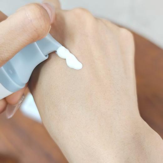 韩国SKIN1004玻尿酸积雪草水感防晒霜精华乳水润保湿清爽50ml 商品图5