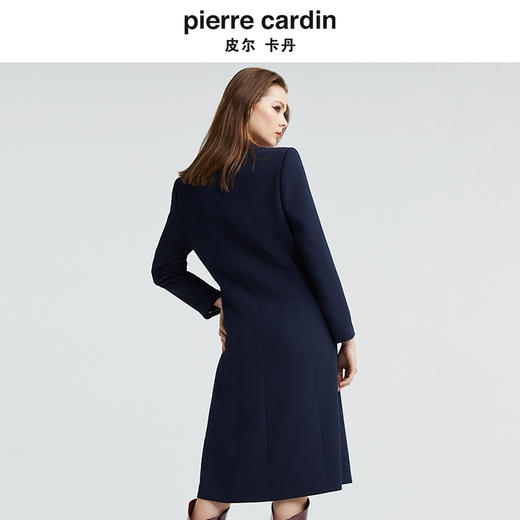 [皮尔卡丹女装]春季时尚复古印花修身连衣裙 商品图2