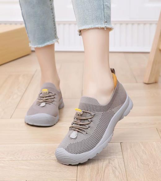 泉州女鞋 高弹飞织鞋 网面透气 舒适宽脚头 商品图0