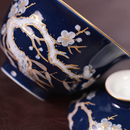 初蓝舍祭蓝描金梅花盖碗 商品图3
