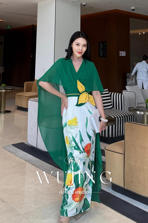 3205101 浮岚暖翠 进口纹理蜂窝缎定位印花/韩国进口水晶乔其纱连衣裙 雾境 商品图0