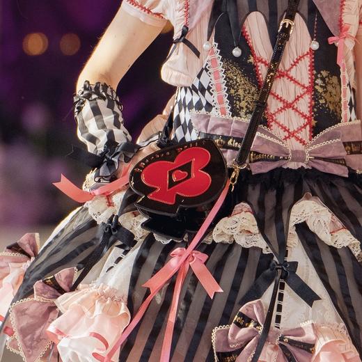 【积分兑换，60天内发货】黑桃扑克包 红黑 古典玩偶 Lolita 商品图0