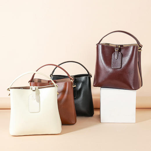 【预售3天】时尚包包女2025新款水桶包高级感大容量斜挎包单肩包ZH282 商品图0