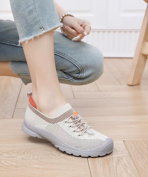 泉州女鞋 高弹飞织鞋 网面透气 舒适宽脚头 商品图3