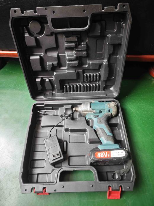 【货号04415】库存机全新无锡款泉友锂电扳手一电一充奇磨款锂电扳手电动扳手塑料盒包装 商品图5