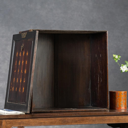 清	红木嵌黄杨木诗文大书箱 商品图3