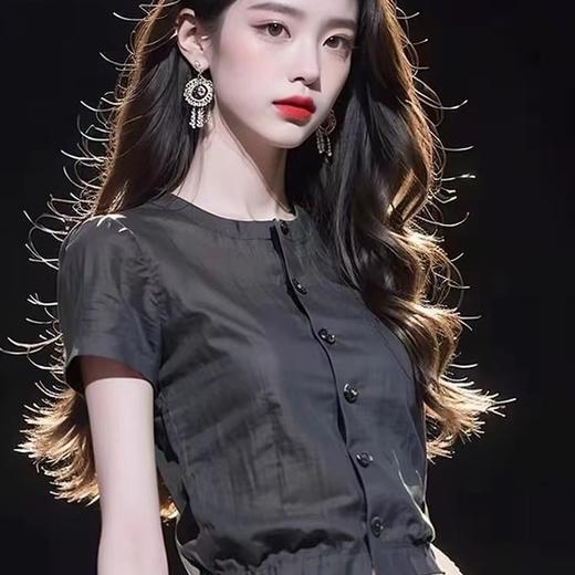 MZ1716今年流行爆款衬衫轻奢高级感别致漂亮法式独特黑色短袖上衣女夏季 商品图1