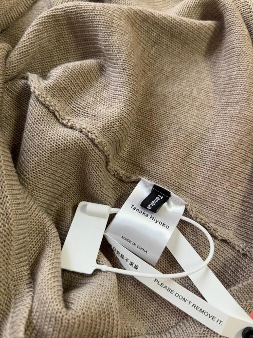 独家高货​🔥出口法国订单【法式老钱风上衣】3种穿法!插肩袖遮肉显瘦❗立体剪裁不对称！斜肩一字两穿针织小衫 · 麻本色 商品图7