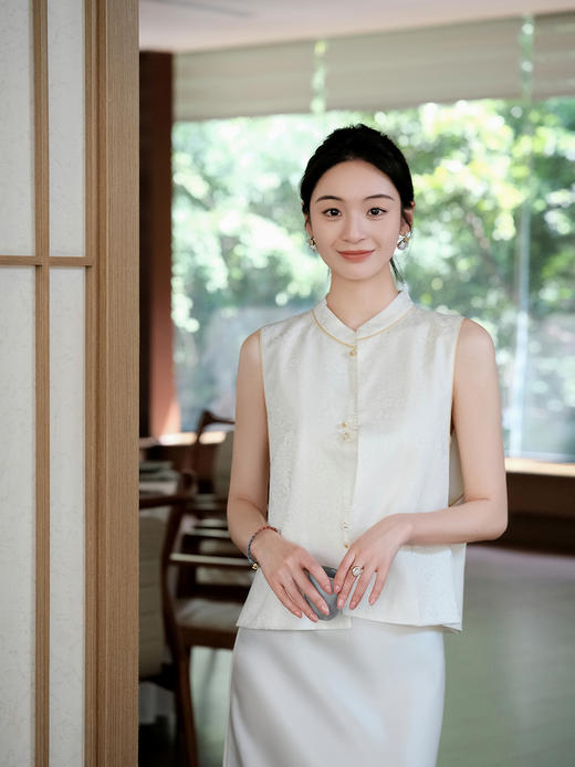 盛唐婧 |真丝花罗芳蝶对襟马甲-白色 商品图0