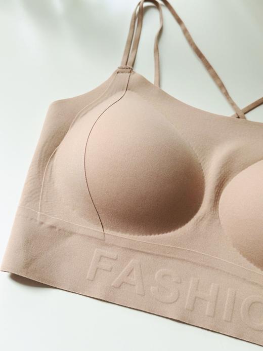 点此购买 华歌尔粉底液美背文胸 艾 319884 商品图14