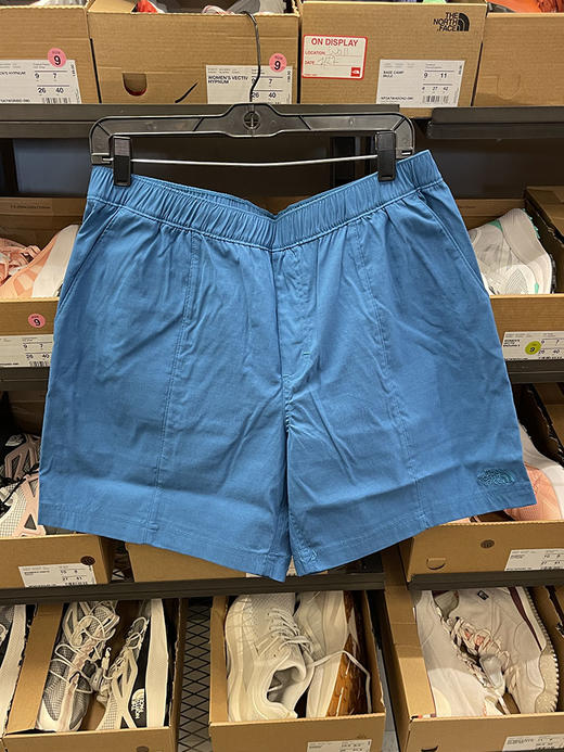 THE NORTH FACE/北面 男士夏季宽松版型弹性透气拼色休闲短裤 商品图0