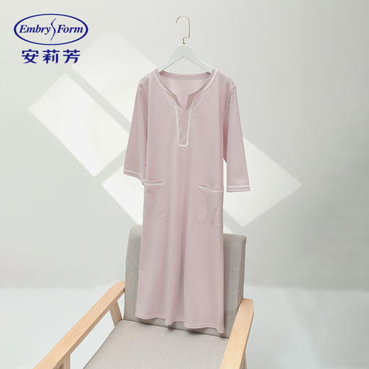 【3F】安莉芳纯棉圆领中袖睡裙女士花边装饰宽松家居裙EL00720 藕色LAV M 商品图2