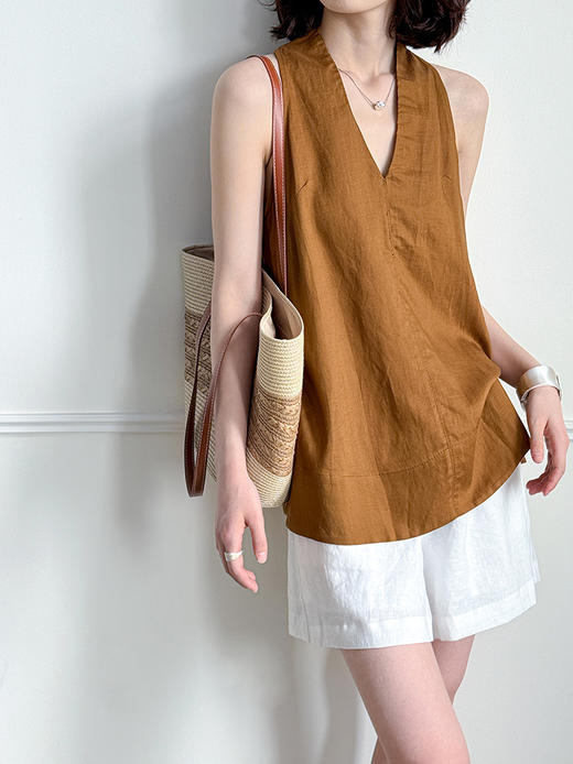 雀说新款高级感极简风V领挂脖背心上衣高级感显瘦AL28754 商品图7