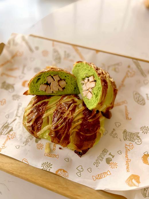 芝士多肉软欧（鸡胸肉 黑胡椒 沙拉酱） 商品图0