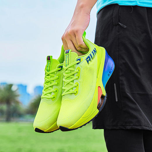 热卖中！！脚宽脚胖建议拍大一码！【奥特莱斯线下专柜有售】简届飞度气垫减震竞速运动跑鞋（男女同款） 商品图7