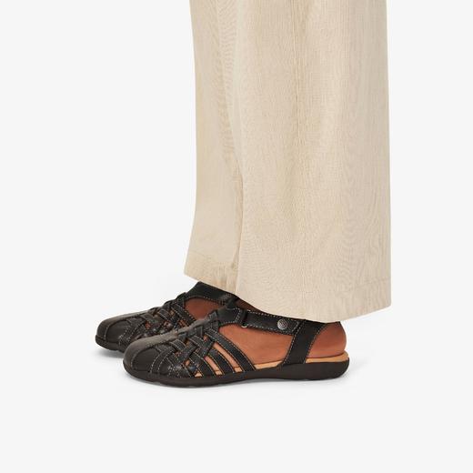 好折！Clarks女款交织皮凉鞋 只有黑色了￥635直邮到手 商品图3