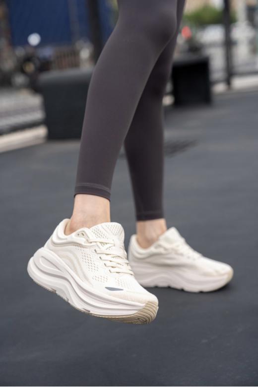 🌈轻❗️软❗️弹❗️真气垫!全新升级专业跑鞋‼️英国百年品牌SACHA马拉松男女款缓震运动鞋，💕世界冠军高亭宇挚爱的跑鞋❗️ ✅特定的贾卡鞋面，透气性 更适合宽胖脚 商品图6