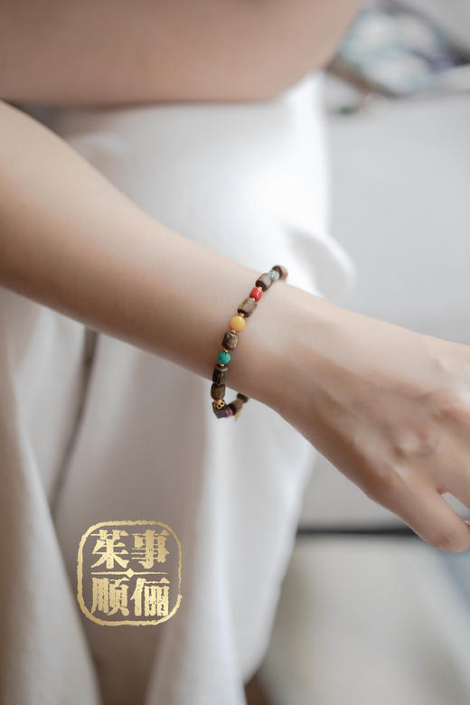【茱事顺俪】18K黄金沉香手串 商品图4